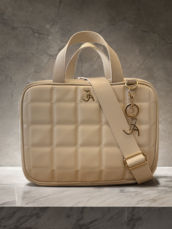 La Belle Beige